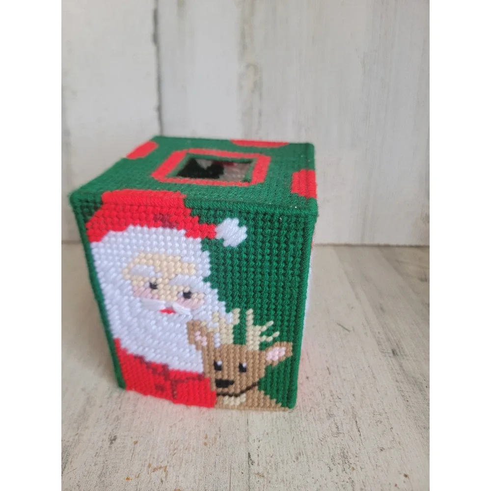 Vintage Santa Claus reindeer tissue box knit pattern home decor display